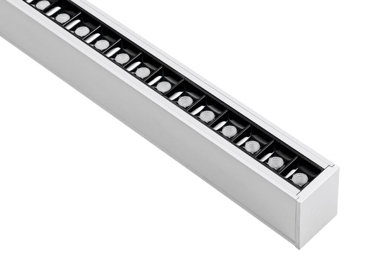 Suspension linear light with Low UGR office lighting